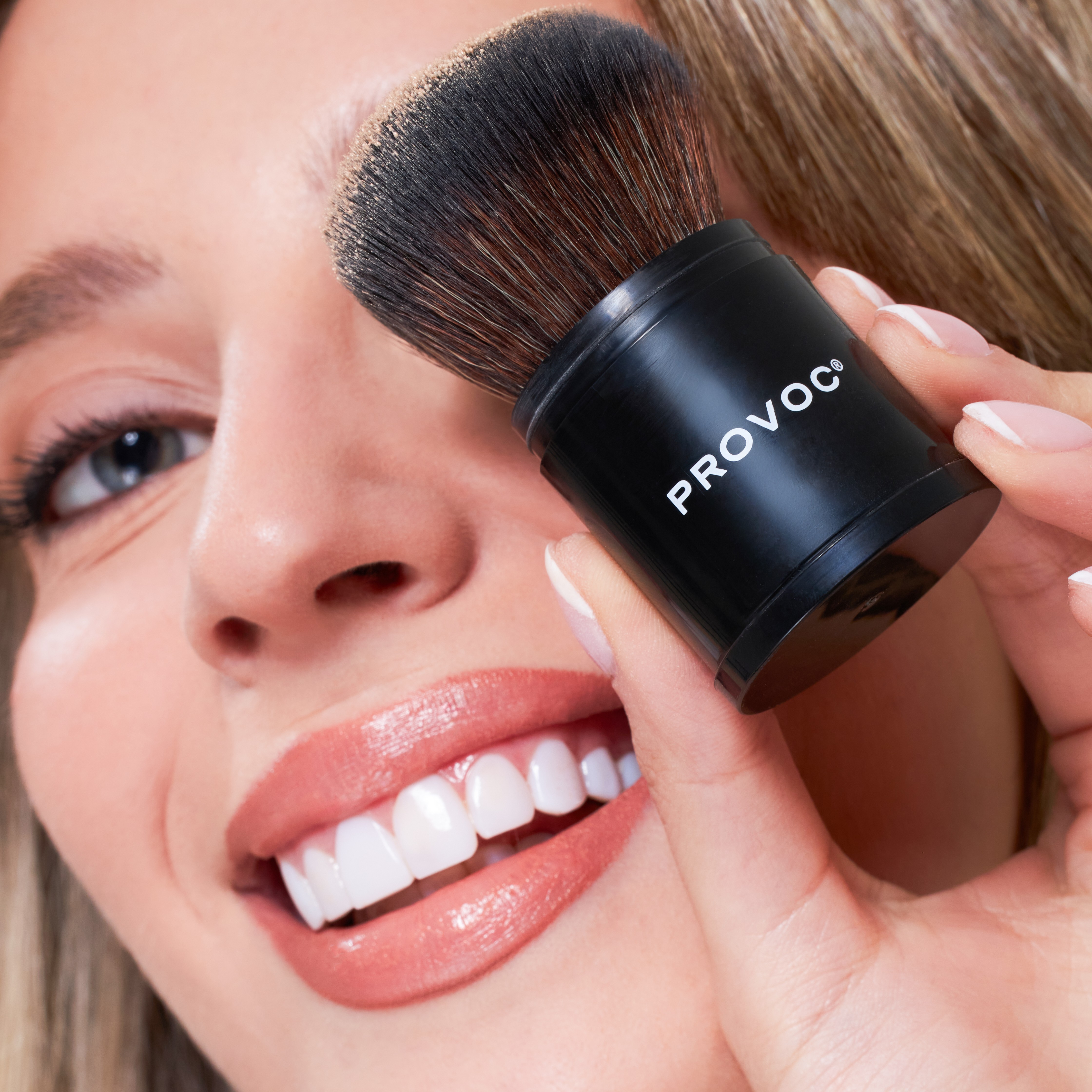 PROVOC Brush Retractable Kabuki Round